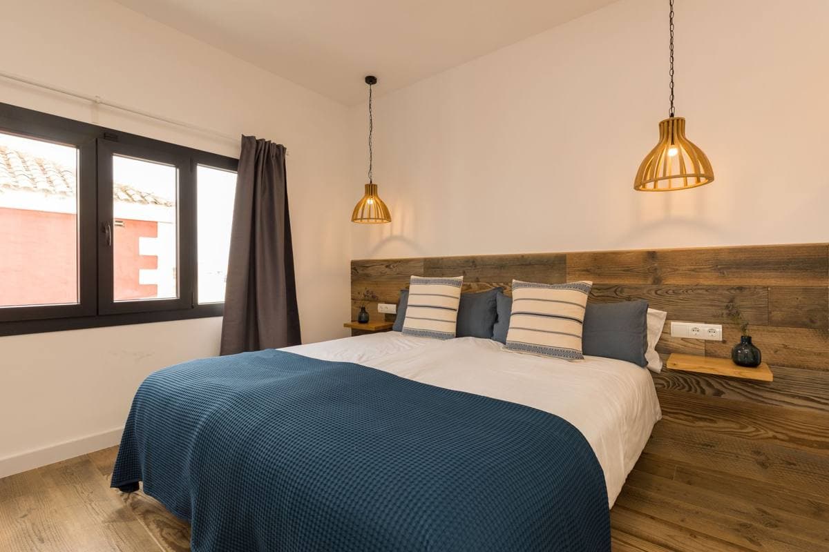 Pardela Rooms — Habitaciones y azotea, Es Castell